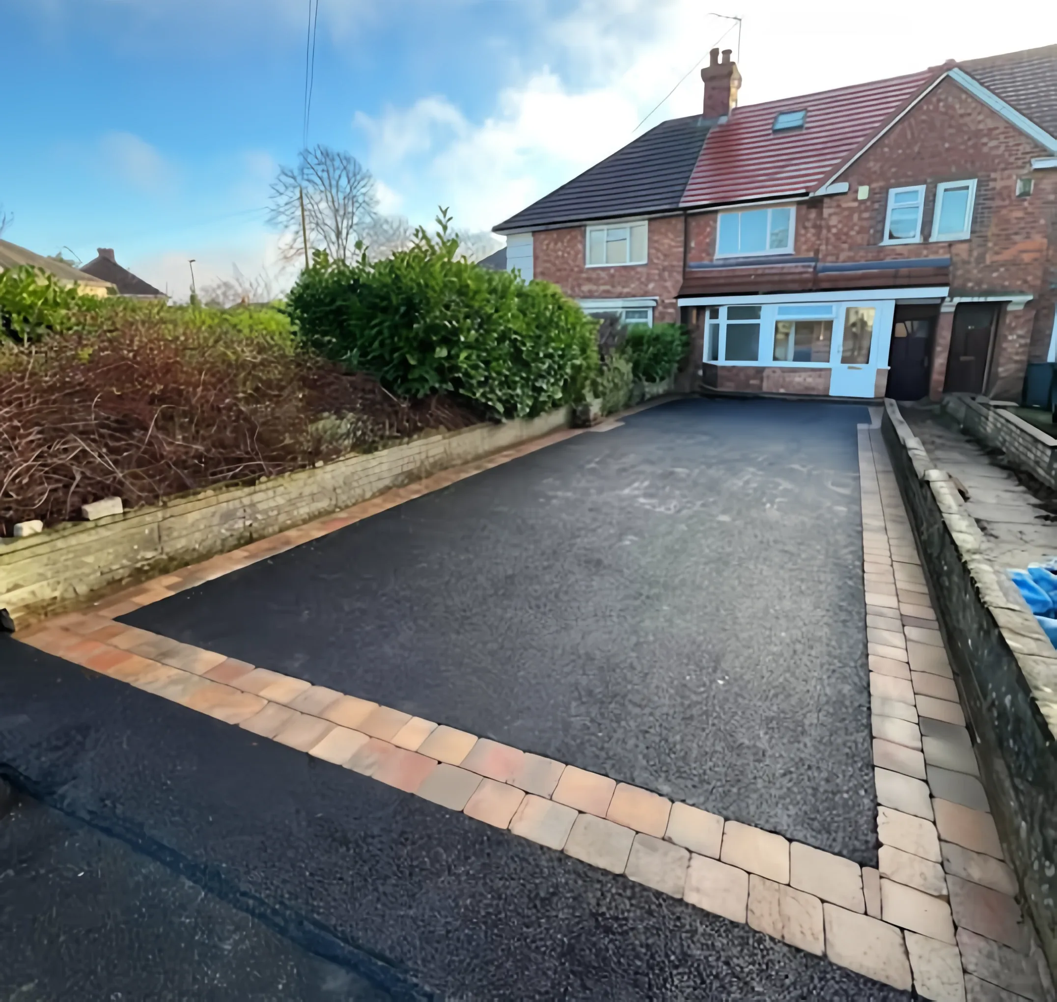 Tarmac driveway block border by Heritage